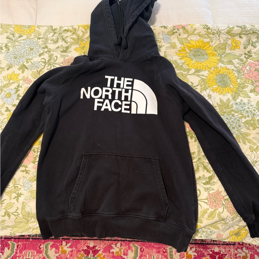The North Face Women's Black Pullover